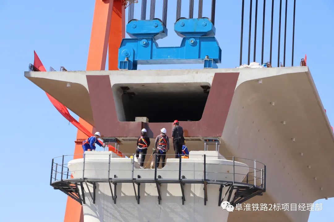 1698027085481044.jpg 640.jpg