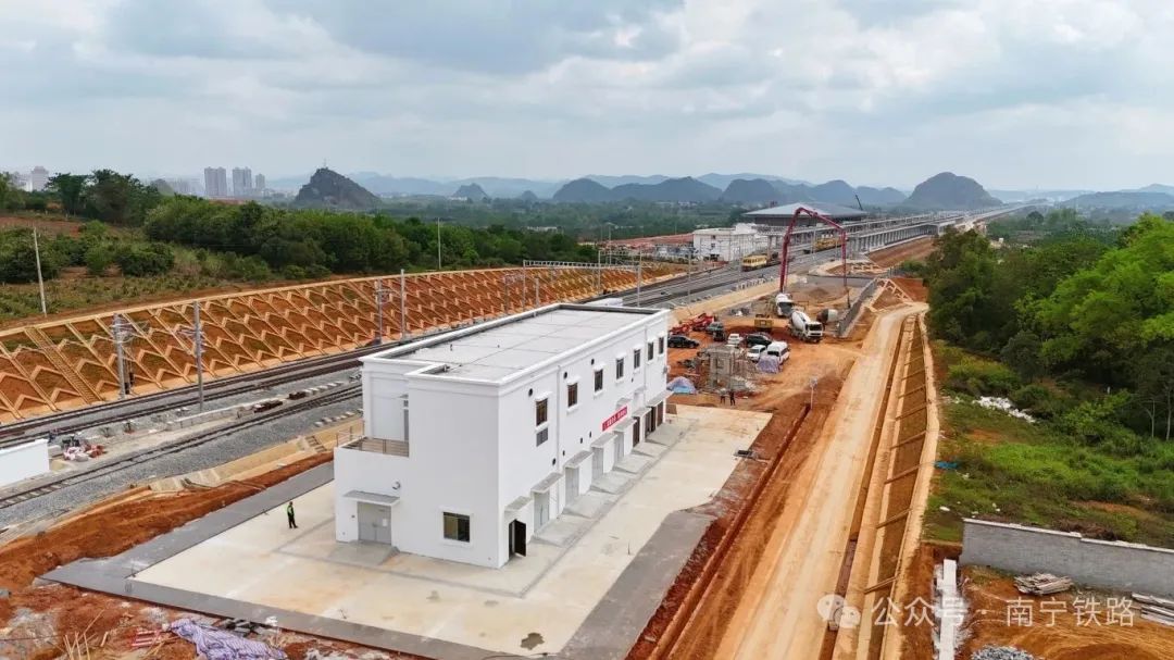 1747617650396112.jpg 640.jpg